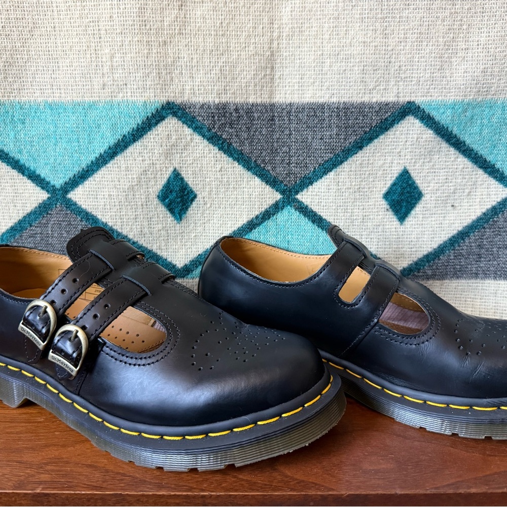 Dr Martens leather black Mary Jane’s